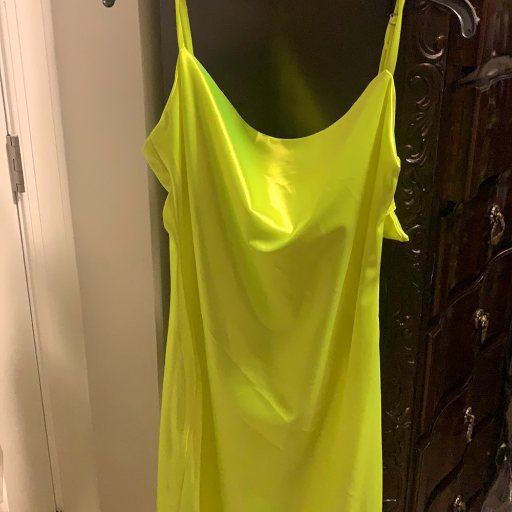Neon yellow NWOT xxxiticat side zipper 5% spandex covers flaws nicely